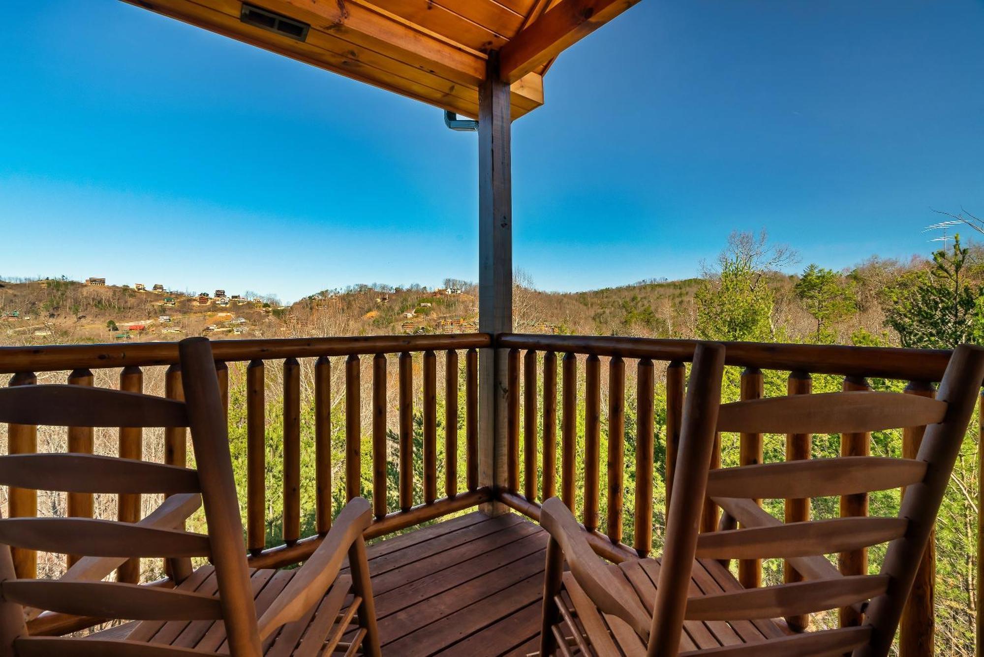 Full Equipped Cabin With A Pool And Game Room Smokies Views Gatlinburg Extérieur photo