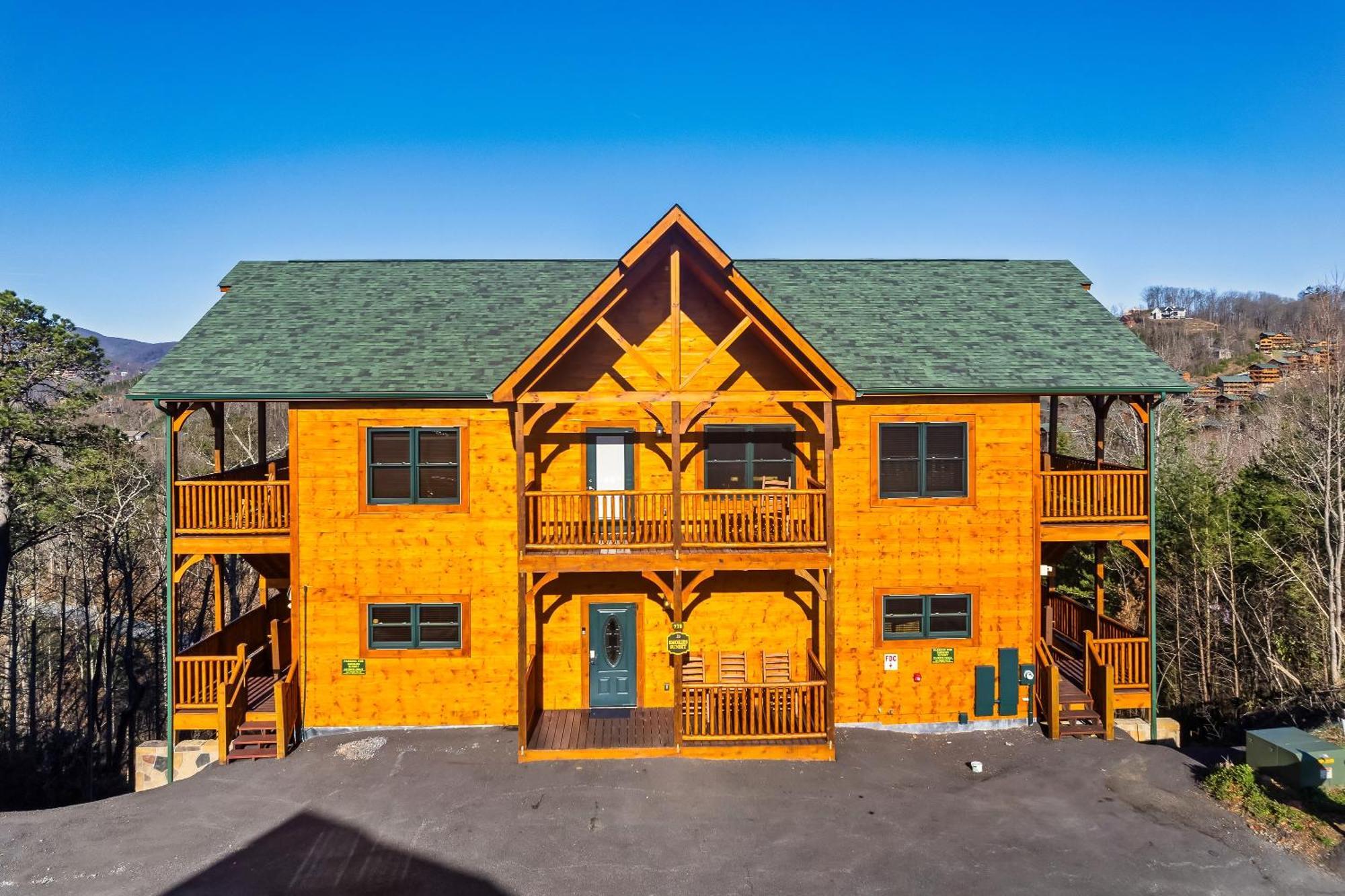 Full Equipped Cabin With A Pool And Game Room Smokies Views Gatlinburg Extérieur photo