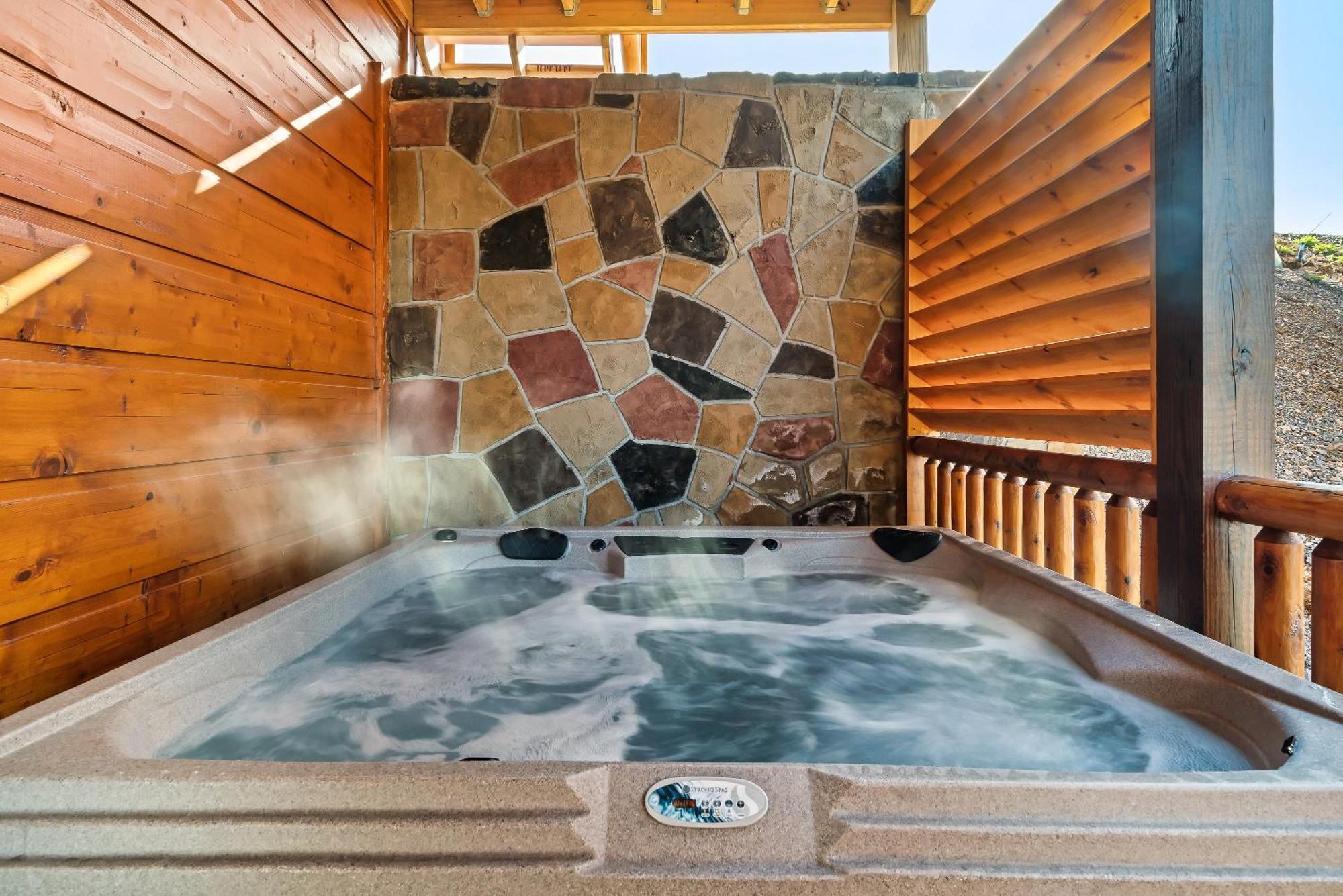 Full Equipped Cabin With A Pool And Game Room Smokies Views Gatlinburg Extérieur photo
