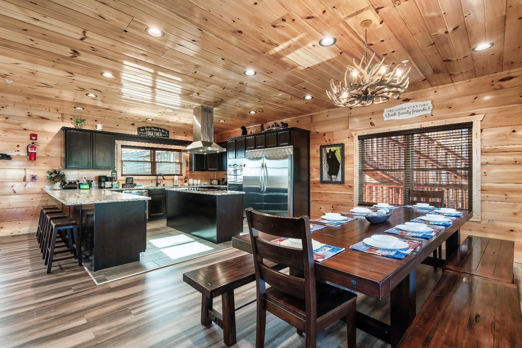 Full Equipped Cabin With A Pool And Game Room Smokies Views Gatlinburg Extérieur photo