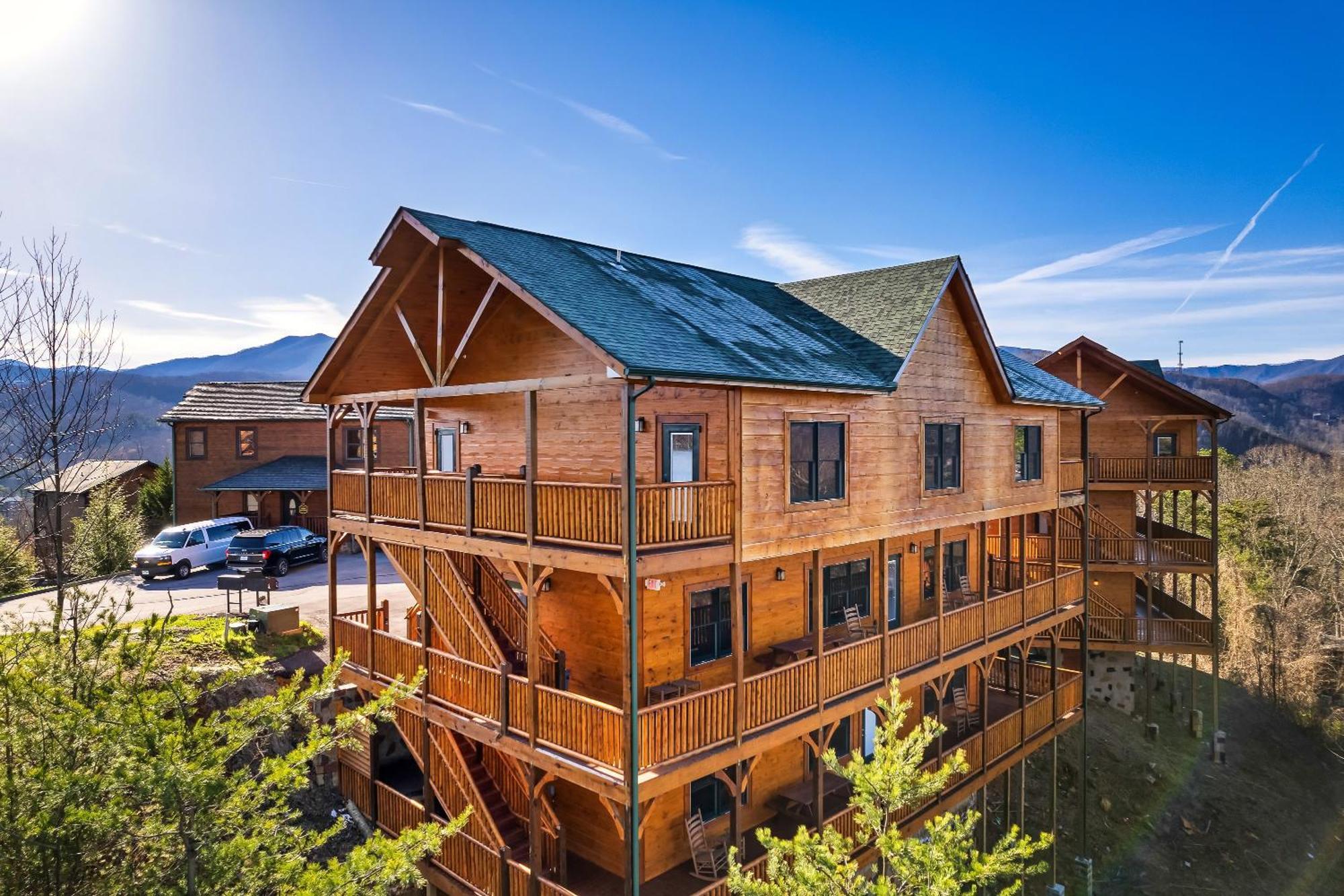 Full Equipped Cabin With A Pool And Game Room Smokies Views Gatlinburg Extérieur photo