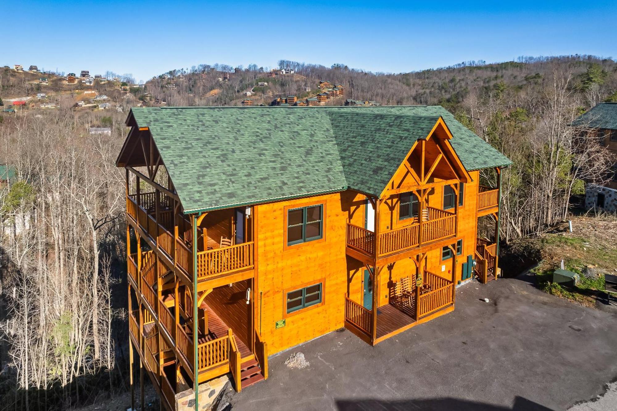 Full Equipped Cabin With A Pool And Game Room Smokies Views Gatlinburg Extérieur photo