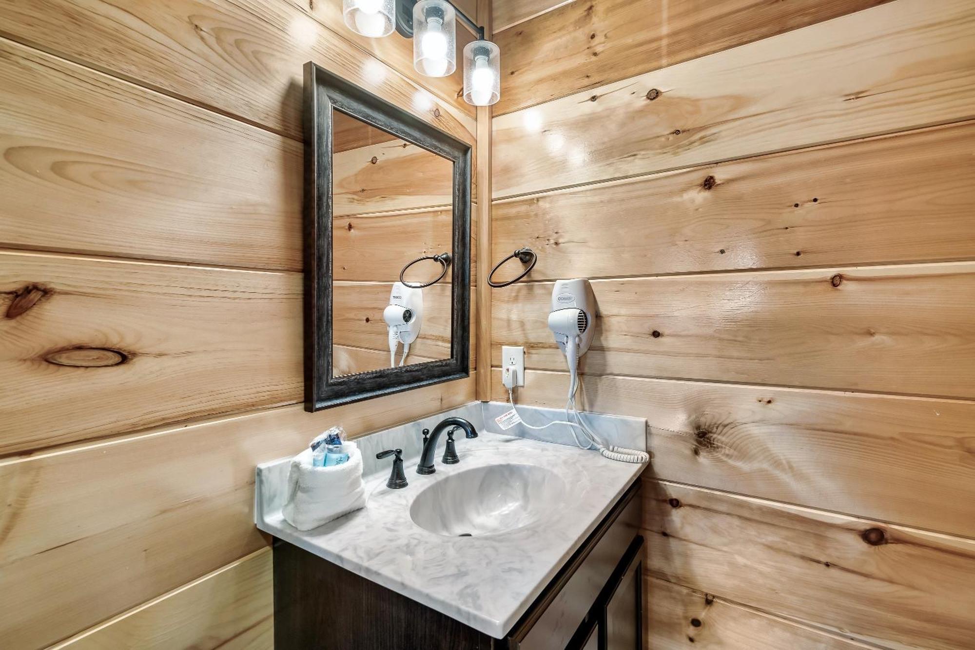 Full Equipped Cabin With A Pool And Game Room Smokies Views Gatlinburg Extérieur photo