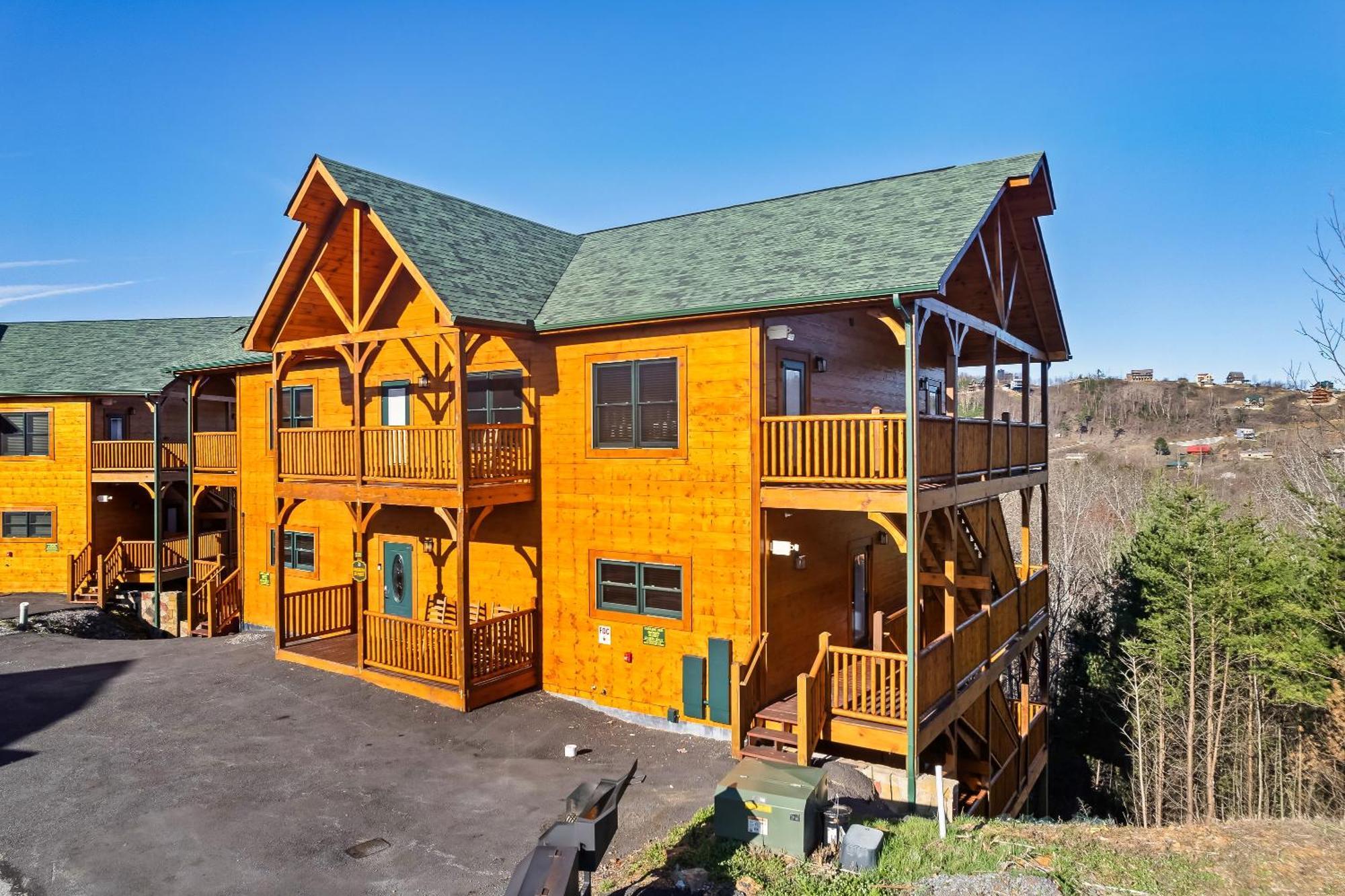 Full Equipped Cabin With A Pool And Game Room Smokies Views Gatlinburg Extérieur photo